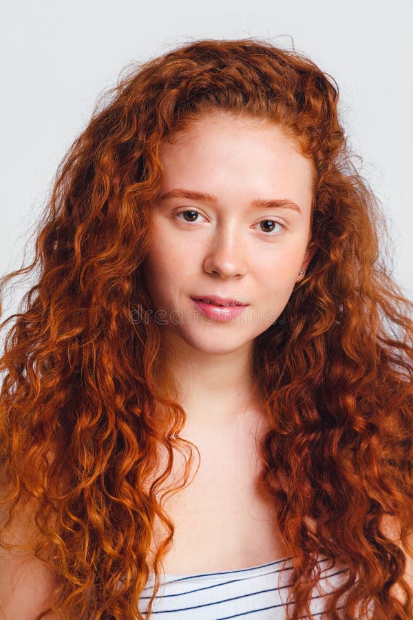 Retrato De Una Chica Hermosa Sin Maquillaje, Sin Retoques De Piel Concepto De Cuidado De La Piel De Los Adolescentes Disparo En U Imagen de archivo - Imagen de piel, travieso: 168581457 Retrato De Una Chica Hermosa Sin Maquillaje, Sin Retoques De Piel Concepto De Cuidado De La Piel De Los Adolescentes Disparo En U Imagen de archivo - Imagen de piel, travieso: 168581457