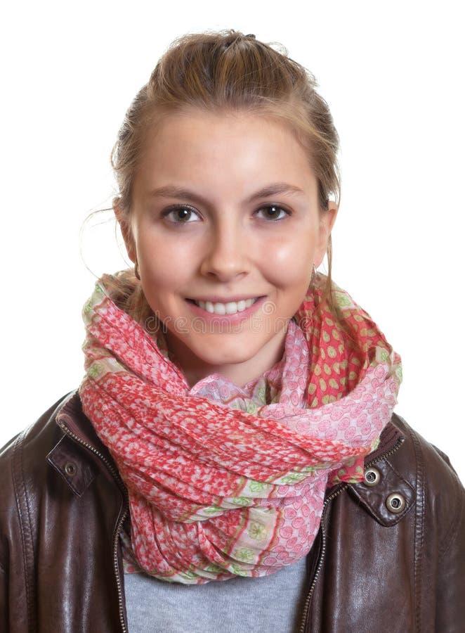 Retrato de una mujer joven con el pelo rubio foto de archivo libre de regalías Retrato de una mujer joven con el pelo rubio foto de archivo libre de regalías