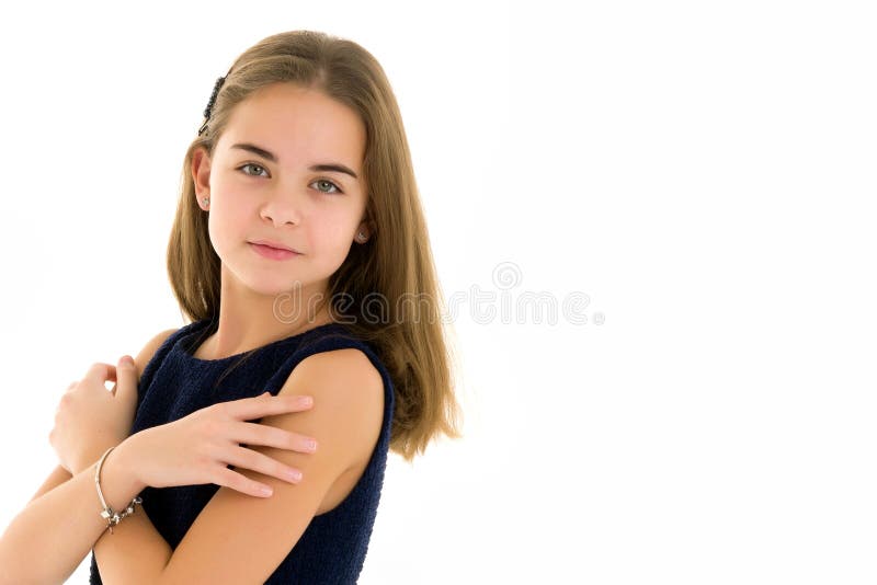 Retrato de una niña pequeña aislada de fondo blanco. fotos de archivo libres de regalías