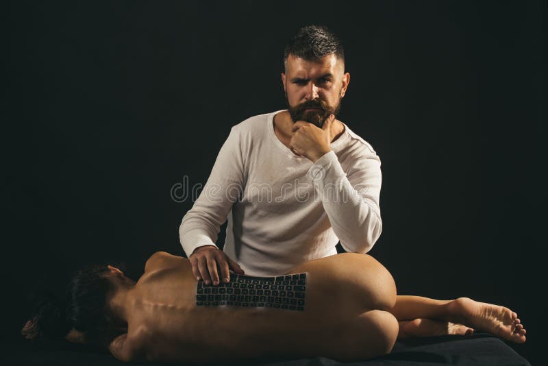 Semicírculo Posicionamiento en buscadores experimental Retrato De Una Pareja Amante Sexy Chat De Video En Línea Sobre Sexo En Laptop Problemas De Matrimonio Y Salud Sexual Medios Socia Foto de archivo - Imagen de persona, charla: 198593570 Semicírculo Posicionamiento en buscadores experimental Retrato De Una Pareja Amante Sexy Chat De Video En Línea Sobre Sexo En Laptop Problemas De Matrimonio Y Salud Sexual Medios Socia Foto de archivo - Imagen de persona, charla: 198593570
