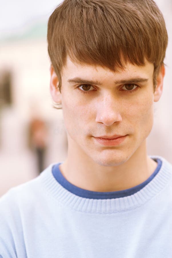 Retrato de um homem apuesto fotos de stock