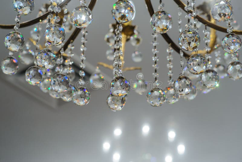 Retro- Antike Decke Mit Kristall Stockbild - Bild von fashion, kristall