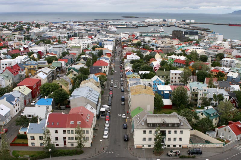 Reykjavik from the air 01