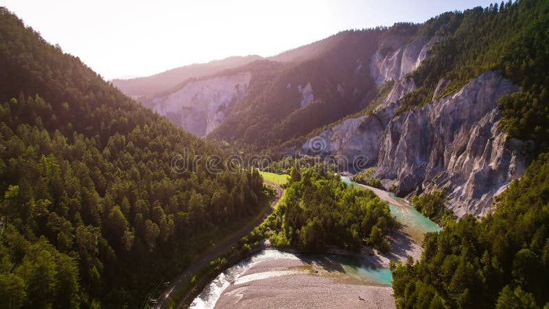 Rheinschlucht τα πιο όμορφα γοργά στην ελβετία στοκ φωτογραφία με δικαίωμα ελεύθερης χρήσης
