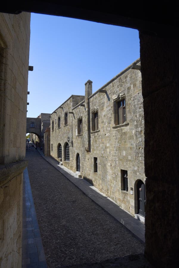 Rhodos-Stadt ist eine ummauerte Stadt Dieses ist die Straße der Ritter-Gasthäuser lizenzfreies stockfoto Rhodos-Stadt ist eine ummauerte Stadt Dieses ist die Straße der Ritter-Gasthäuser lizenzfreies stockfoto