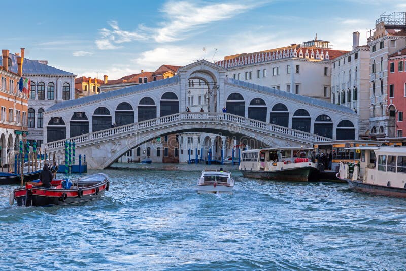 Rialto bridge, Canale Grande, Venice