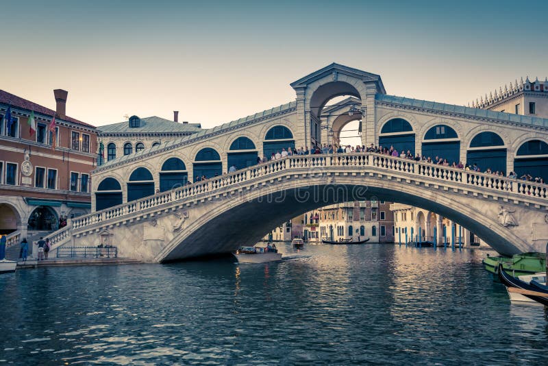 Ponte Di Rialto On Canal Grande By Night Stock Image - Image of rialto ...