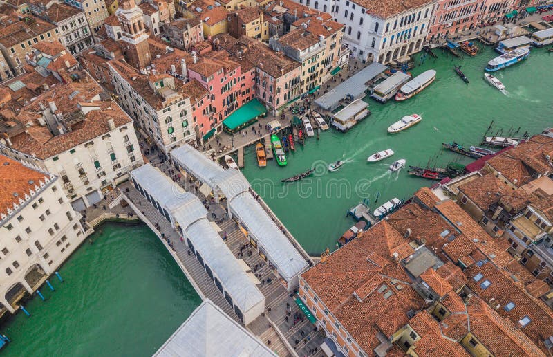 Rialto Brücke in Venedig stockbilder Rialto Brücke in Venedig stockbilder