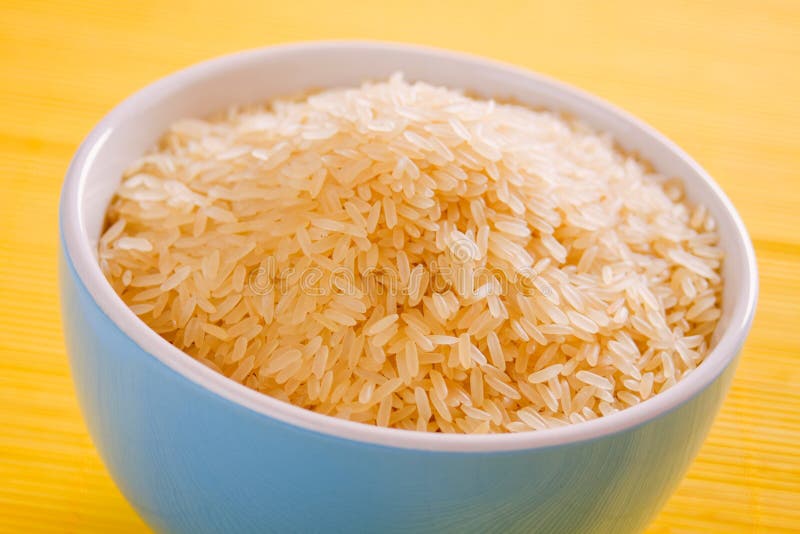 Rice grain in bowl