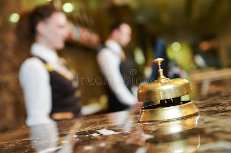 Ricezione dell'hotel con la campana