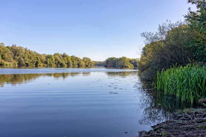 Ricklinger Kiesteiche in Hannover Niedersachsen Stockfoto Bild von