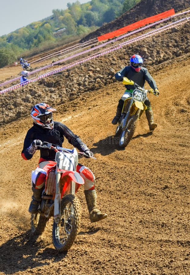 Moto Cross Ação — Fotografia de Stock Editorial © rebaisilvano #228223442