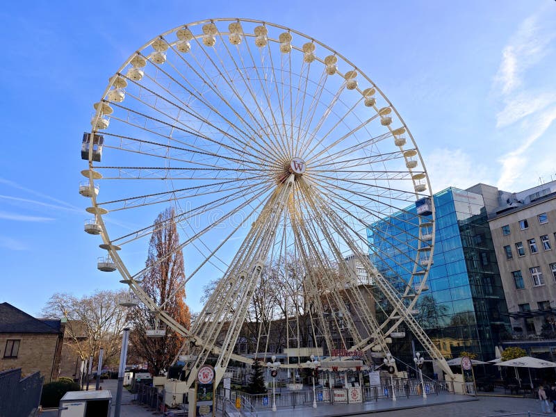 Riesenrad in Essen stockbild
