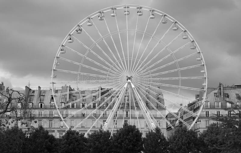 Ferris wheel in the jardin des tuileries, paris, france. Ferris wheel in the jardin des tuileries, paris, france