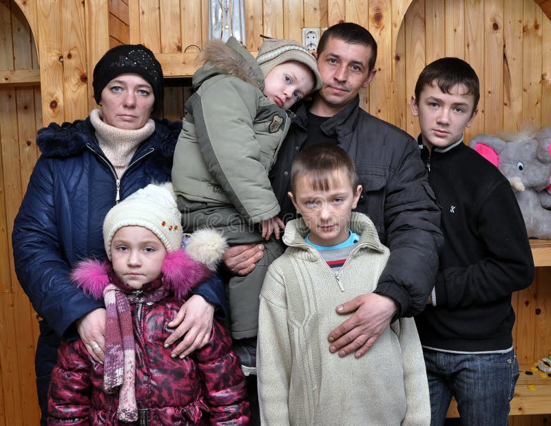 Rifugiati dalla regione di Luhansk immagini stock libere da diritti Rifugiati dalla regione di Luhansk immagini stock libere da diritti