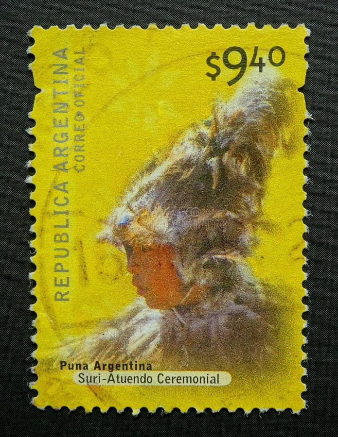 Riga, Letonia - 10 de mayo de 2019: Sello indígena de las culturas de la Argentina imagen de archivo libre de regalías Riga, Letonia - 10 de mayo de 2019: Sello indígena de las culturas de la Argentina imagen de archivo libre de regalías