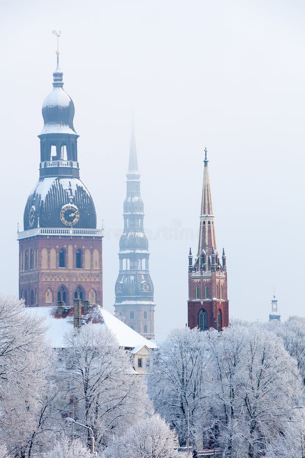 Riga, Lettland Riga-Stadtbild im Winter lizenzfreies stockbild Riga, Lettland Riga-Stadtbild im Winter lizenzfreies stockbild