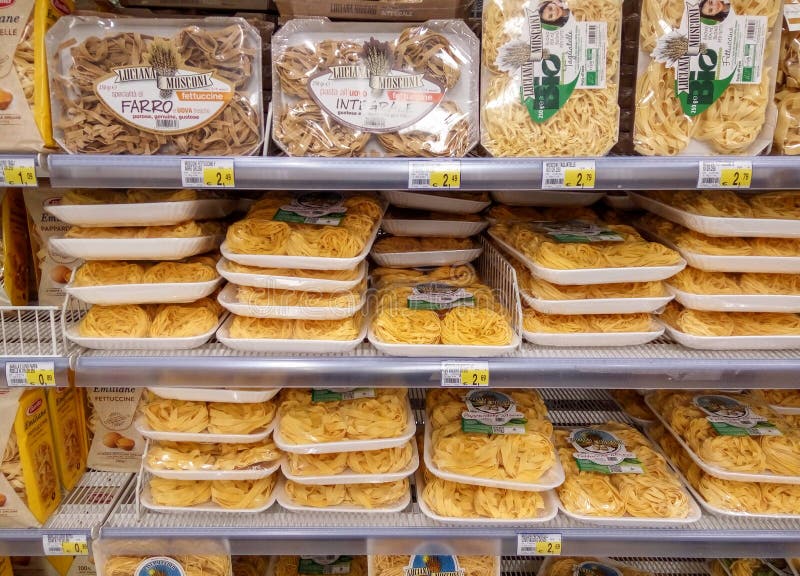 Pasta at market stock image. Image of purchase, assorted 20140167