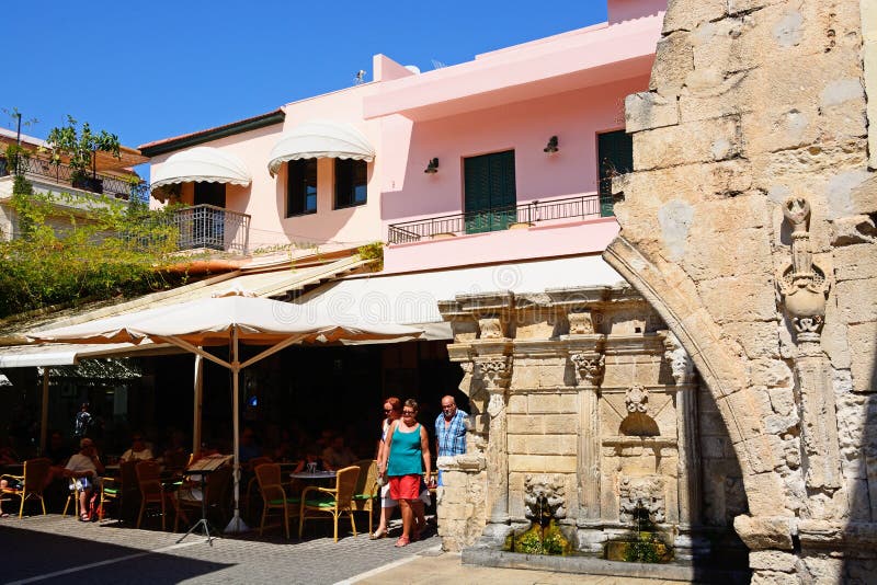 Rimondi fountain and cafe, Rethymno. stock image Rimondi fountain and cafe, Rethymno. stock image
