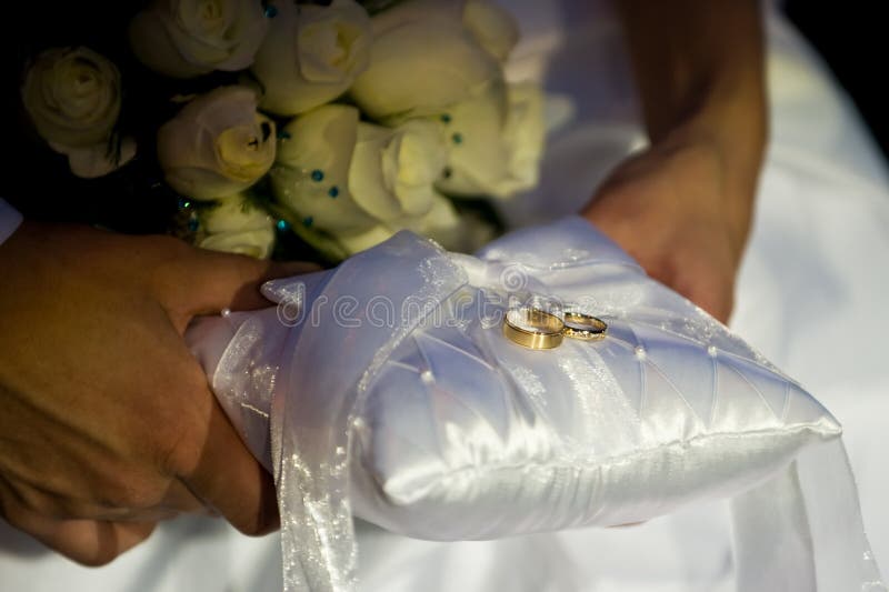 Wedding Rings on Ring Bearer Pillow Stock Image Image of jewelery