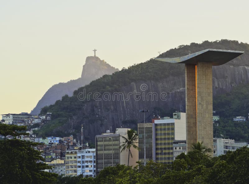 Brasil, la ciudad de,, Monumento sobre el muerto la guerra montana a cristo redentor en.