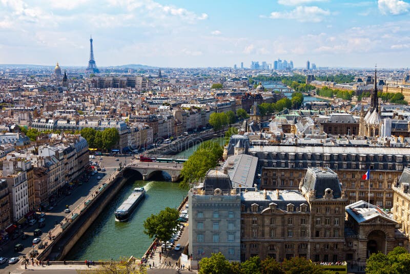 Rio Seine da vista superior imagens de stock royalty free Rio Seine da vista superior imagens de stock royalty free