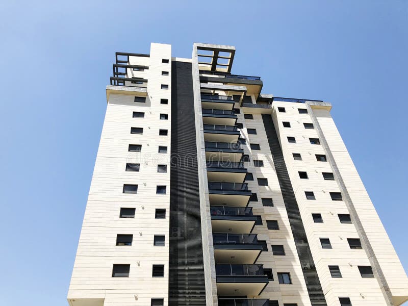 RISHON LE ZION, ΙΣΡΑΉΛ 207 Οκτωβρίου 2019: Άποψη κτιρίων κατοικιών από κάτω στο Rishon Le Zion, Ισραήλ στοκ εικόνες με δικαίωμα ελεύθερης χρήσης