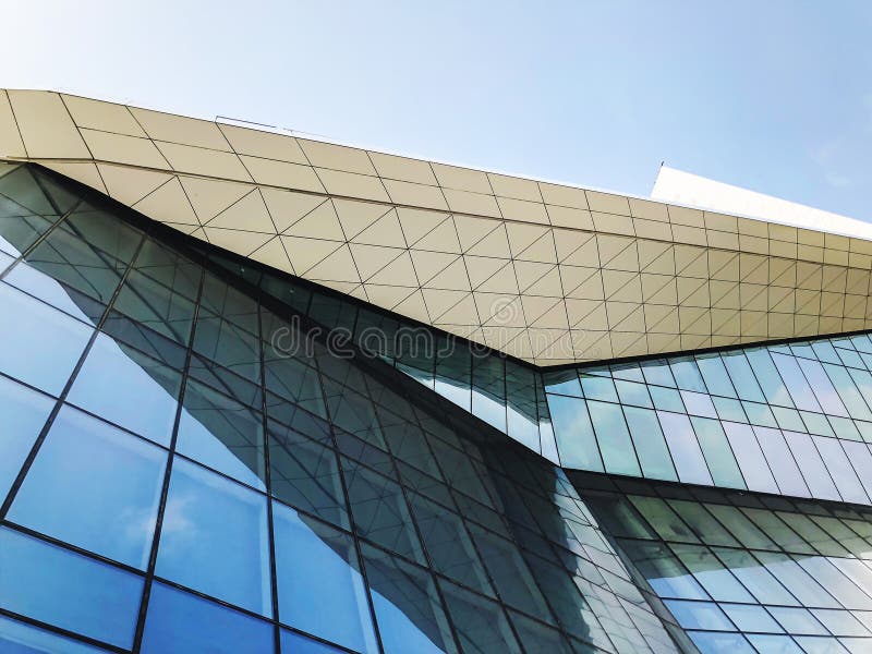 RISHON LE ZION, ΙΣΡΑΗΛ - 12 ΑΠΡΙΛΊΟΥ 2018: Κτήριο Azrieli Rishon LE Zion, Ισραήλ στοκ εικόνες RISHON LE ZION, ΙΣΡΑΗΛ - 12 ΑΠΡΙΛΊΟΥ 2018: Κτήριο Azrieli Rishon LE Zion, Ισραήλ στοκ εικόνες