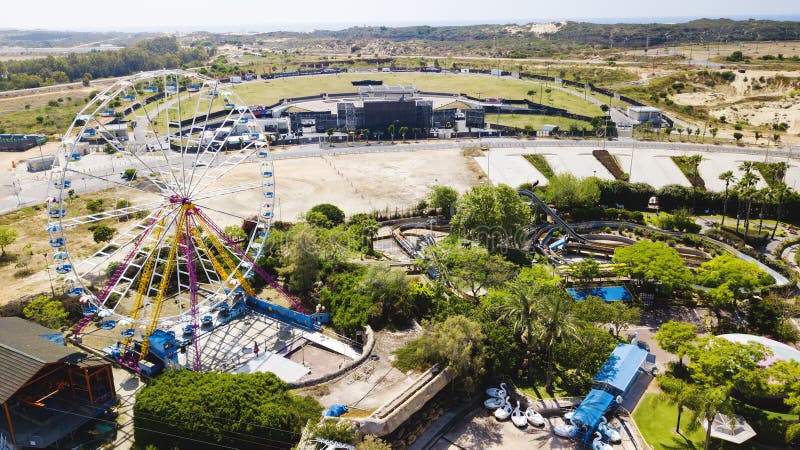 RISHON LE ZION, ΙΣΡΑΗΛ - 14 ΑΠΡΙΛΊΟΥ 2018: Ρόδα Ferris σε Superland Rishon LE Zion, Ισραήλ στοκ φωτογραφία με δικαίωμα ελεύθερης χρήσης