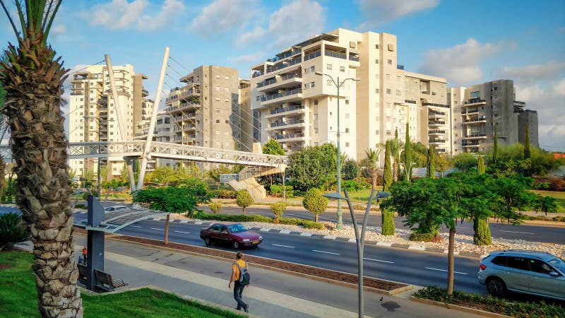 New bridge over wide 2-way driving road in Nahalat Yehuda district in Rishon LeTsiyon stock photos New bridge over wide 2-way driving road in Nahalat Yehuda district in Rishon LeTsiyon stock photos