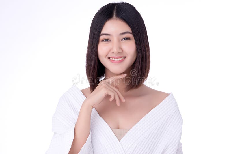 Ritratto, bella ragazza asiatica, pulisce il concetto di pelle nuda La bellezza asiatica si scontra con la nudità e il benessere fotografie stock libere da diritti Ritratto, bella ragazza asiatica, pulisce il concetto di pelle nuda La bellezza asiatica si scontra con la nudità e il benessere fotografie stock libere da diritti