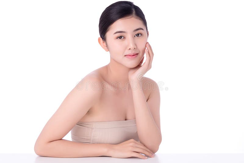 Ritratto, bella ragazza asiatica, pulisce il concetto di pelle nuda La bellezza asiatica si scontra con la nudità e il benessere immagine stock libera da diritti Ritratto, bella ragazza asiatica, pulisce il concetto di pelle nuda La bellezza asiatica si scontra con la nudità e il benessere immagine stock libera da diritti