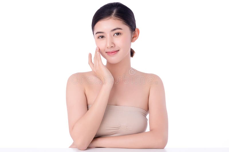Ritratto, bella ragazza asiatica, pulisce il concetto di pelle nuda La bellezza asiatica si scontra con la nudità e il benessere immagine stock libera da diritti Ritratto, bella ragazza asiatica, pulisce il concetto di pelle nuda La bellezza asiatica si scontra con la nudità e il benessere immagine stock libera da diritti