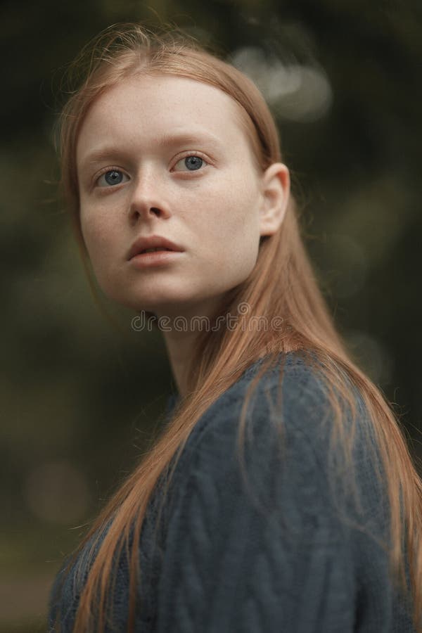 Ritratto della ragazza fotografia stock libera da diritti