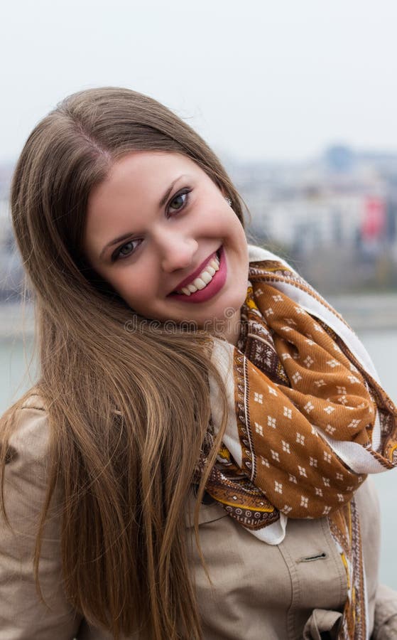 Ritratto di bella donna bionda fotografie stock libere da diritti