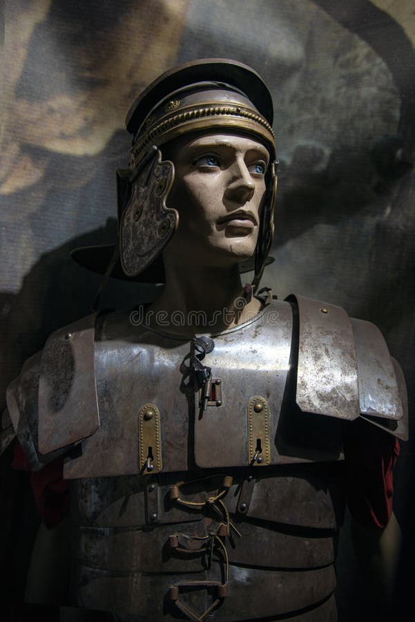 Ritratto di Israel Nazareth 18-05-2019 di un soldato con abbigliamento di corrispondenza sopra, a partire dai periodi romani, può immagini stock libere da diritti Ritratto di Israel Nazareth 18-05-2019 di un soldato con abbigliamento di corrispondenza sopra, a partire dai periodi romani, può immagini stock libere da diritti