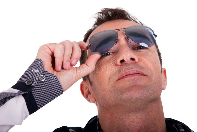 Ritratto di un uomo maturo bello con i vetri di sole fotografia stock Ritratto di un uomo maturo bello con i vetri di sole fotografia stock