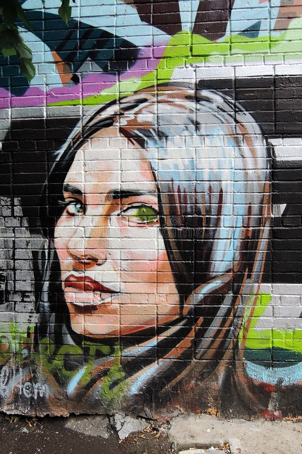 Ritratto di una giovane donna illustrazione di stock