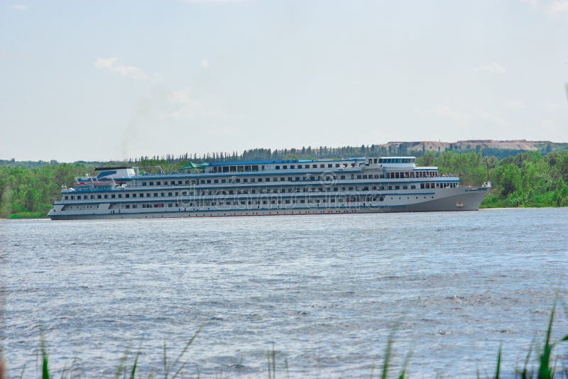 River cruise.