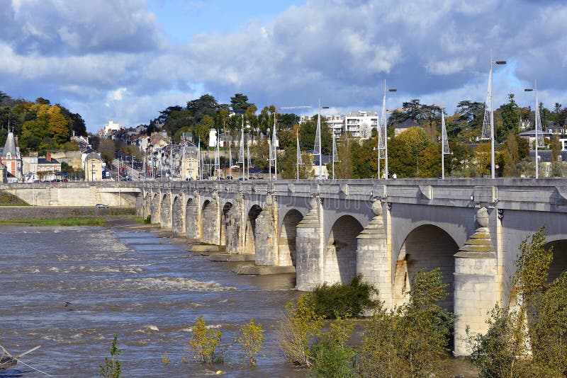 river in tours france