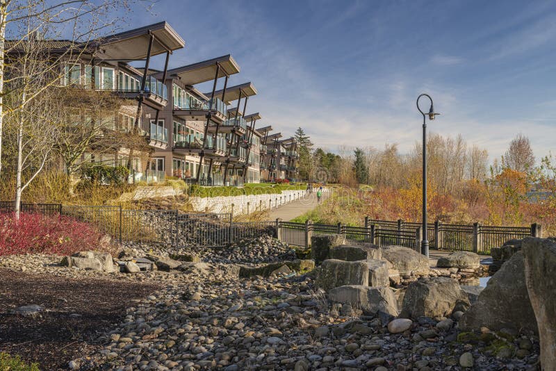 Riverfront Condominiums Properties Vancouver WA. Stock Image Image of residential, tree 102644951