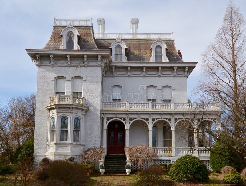 Riverlore Mansion editorial photography. Image of empire 52192242