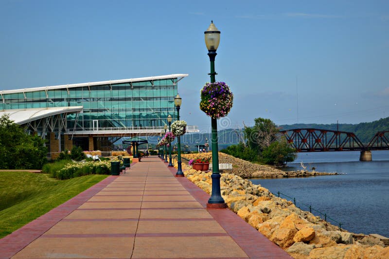 The gorgeous and pleasant river walk in Dubuque, Iowa. The gorgeous and pleasant river walk in Dubuque, Iowa.