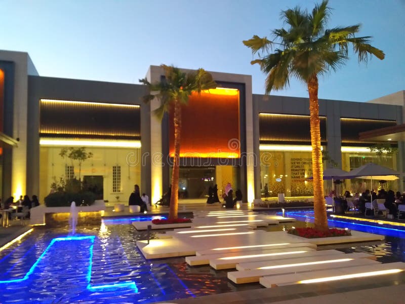 Coffee And Fountain Self Serve Stations Inside Aloha Gas Station