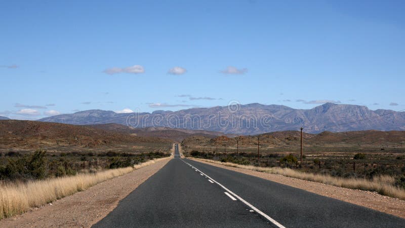 Cesta cez púšť, Cesta 62, Malý Karoo, Južná Afrika.