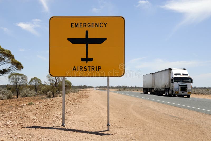 Road with emergency airstrip