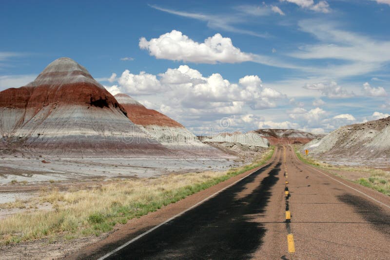 Road to painted desert