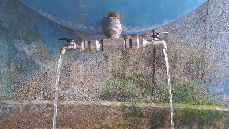 Robinet et eau courante banque de vidéos