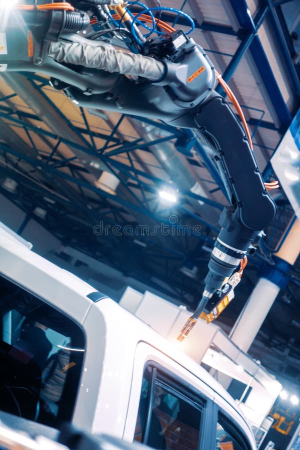 ROBOTIC SYSTEMS. Systems for automation and robotization of welding processes.