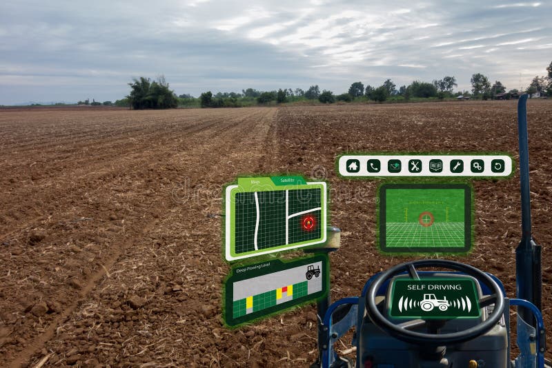 Robô esperto 4 da indústria de Iot 0 conceitos da agricultura, agrônomo industrial, fazendeiro que usa o trator autônomo com o au imagens de stock royalty free Robô esperto 4 da indústria de Iot 0 conceitos da agricultura, agrônomo industrial, fazendeiro que usa o trator autônomo com o au imagens de stock royalty free